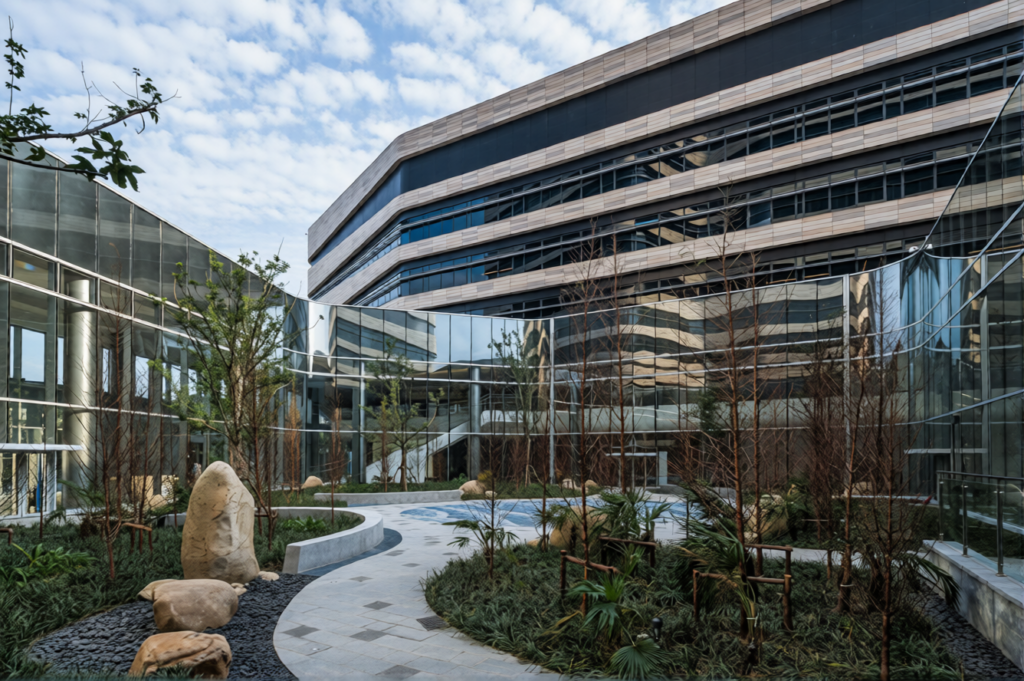 Our Hospitals jiahui hospital nbbj courtyard